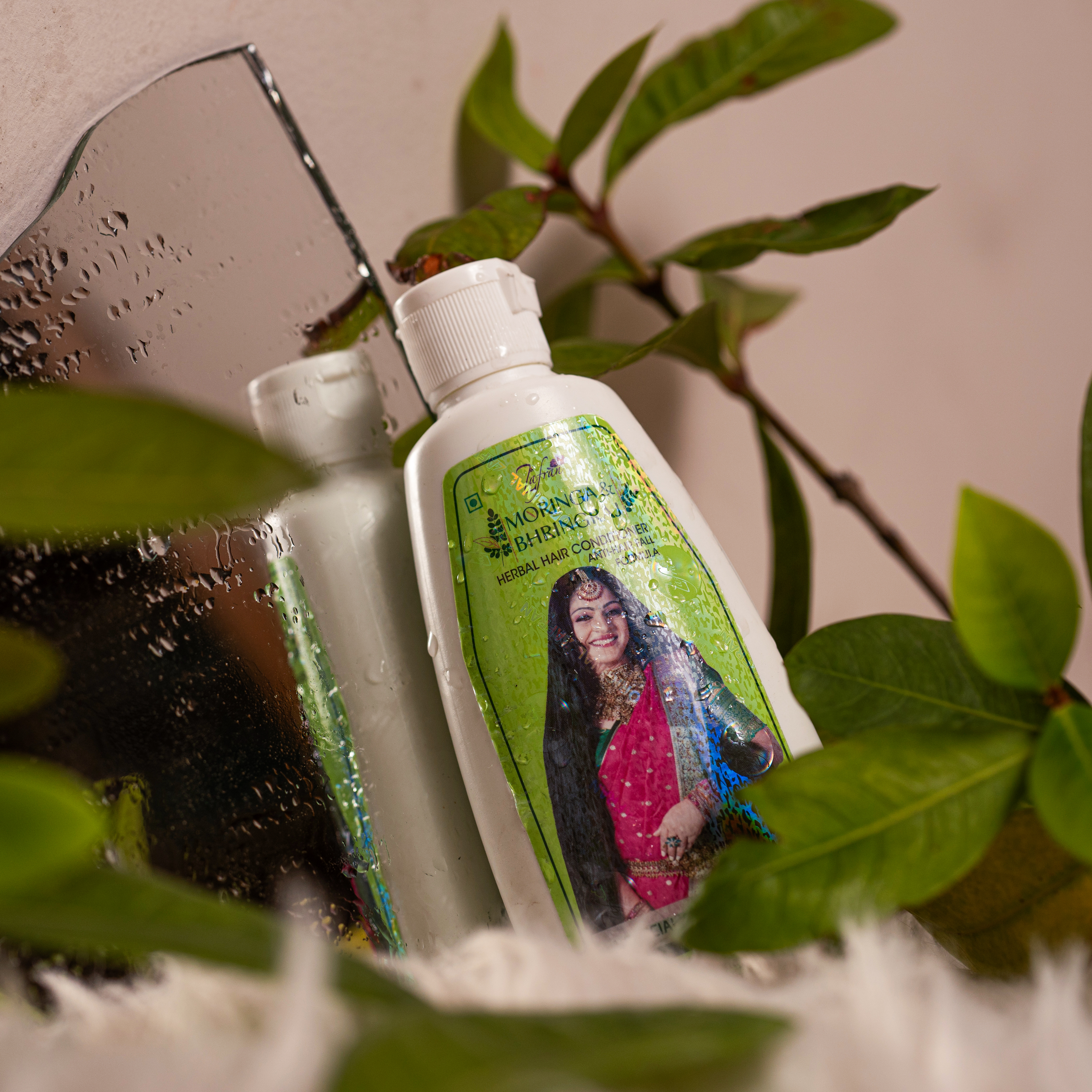Zafran Moringa & Bhringraj Conditioner (Green)